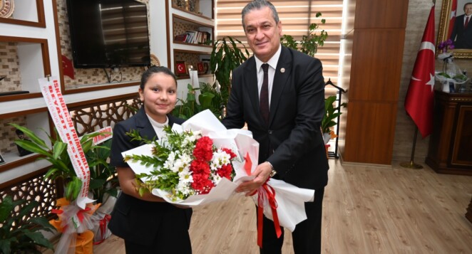 Belen Belediye Başkanı İbrahim Gül;  Makam koltuğunu Aybüke’ye devretti.