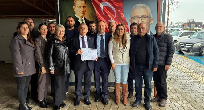 İYİ PARTİ HATAY İL TEŞKİLATI MAZBATASINI ALDI