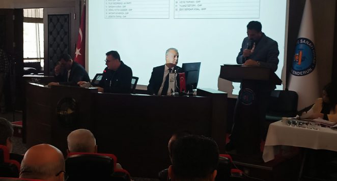 İSKENDERUN BELEDİYE MECLİSİNDE GERGİN OTURUM