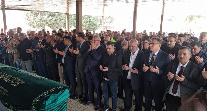 HANİFİ KARAKUŞ DUALARLA SON YOLCULUĞUNA UĞURLANDI