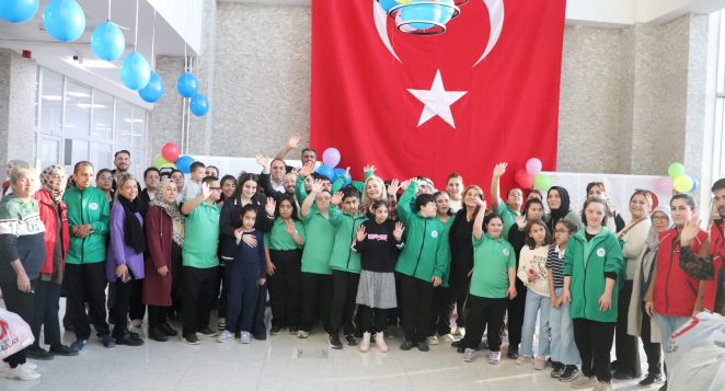 GENÇLERİN COŞKUSU VE EMEĞİ, DÜNYA ENGELLİLER GÜNÜNDE, ÖZEL GENÇLERLE BİR ARAYA GELDİ