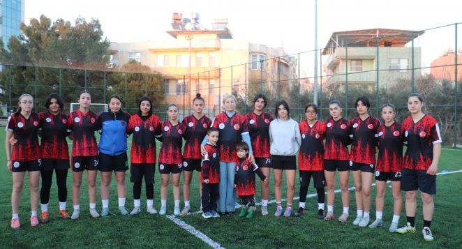 Geleceğin Yıldızlarına Destek Sözü