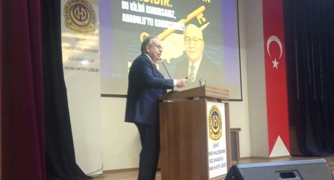 Prof. Dr. Cihat Yaycı: “Denize Hâkim Olan Cihana Hâkim Olur”