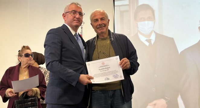 65 YAŞ ÜSTÜNDE EN ÇOK OKUYAN OKUR MUSTAFA IŞIK OLDU