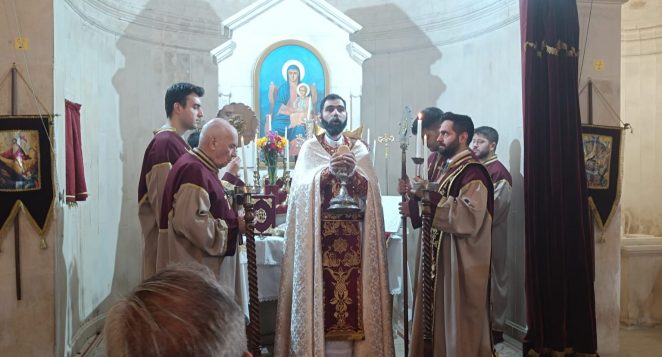 İskenderun Karasun Manuk Ermeni Kilisesi’nde 40 Azizleri Anma Ayini