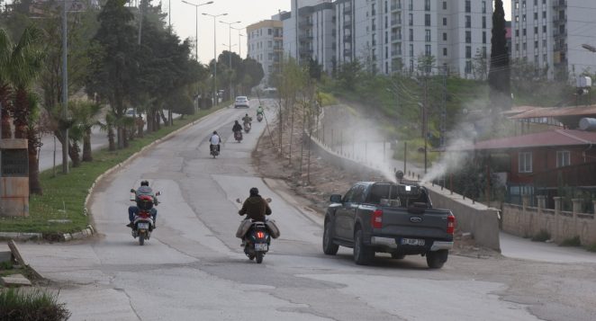 HBB’DEN 15 İLÇEDE KESİNTİSİZ İLAÇLAMA