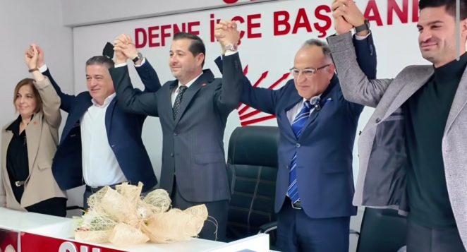 CHP HATAY İL BAŞKANI MEHMET GÜNENÇ MAZBATASINI ALDI