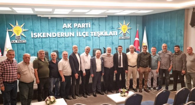 İSKENDERUN AK PARTİDE BAYRAMLAŞMA COŞKUSU