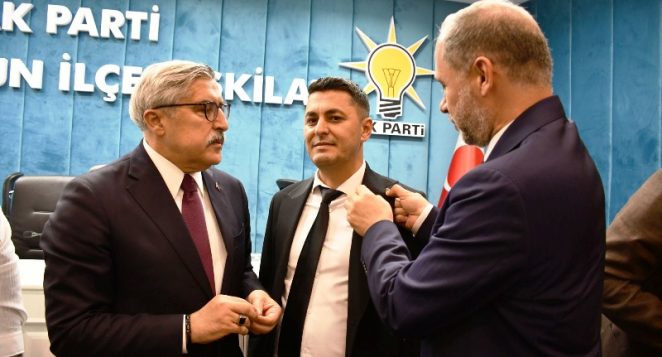 İş İnsanı Ömer Karakuş AK Parti Saflarına Katıldı