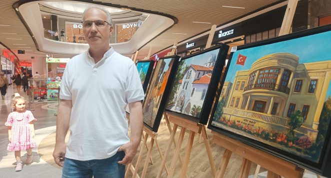 Depremde Kaybettiklerini Sanatla Yeniden Yaşattı