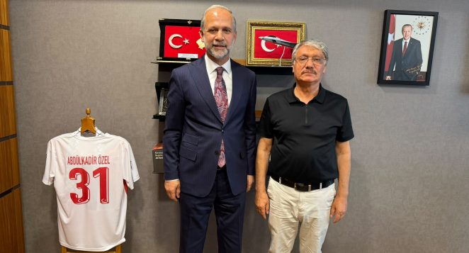 Milletvekili Abdulkadir Özel’i TBMM’de ziyaret eden İşinsanı Mehmet Turhan;  Hatay’ın Ayağa Kalkması İçin Çalışan Yüce Gönlünüze Minnettarız