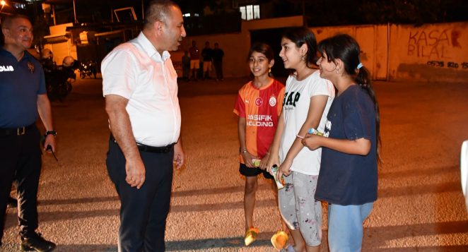 İSKENDERUN İLÇE EMNİYET MÜDÜRÜ ERTUĞRUL EKİCİ, TEPE MAHALLELERİNDE VATANDAŞLARLA BULUŞTU