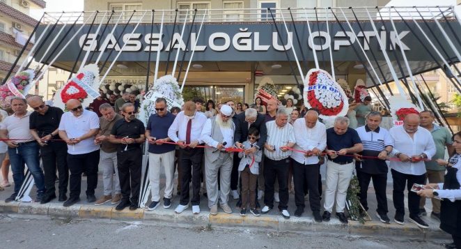 İskenderun’da Gassaloğlu Optik Hizmete Açıldı! Yoğun Katılımlı Açılış Dikkat Çekti