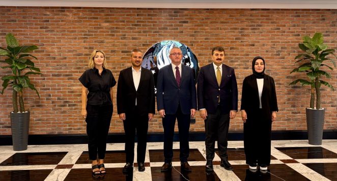 İskenderun Kaymakamı Muhammet Önder, TED İskenderun Koleji’ni Ziyaret Etti