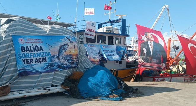 Hataylı Balıkçılar “Vira Bismillah” Dedi: Akdeniz’de Av Sezonu 15 Gün Gecikmeli Başladı