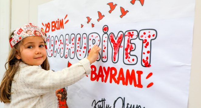 HBB KREŞLERİNDE CUMHURİYET BAYRAMI COŞKUYLA KUTLANDI